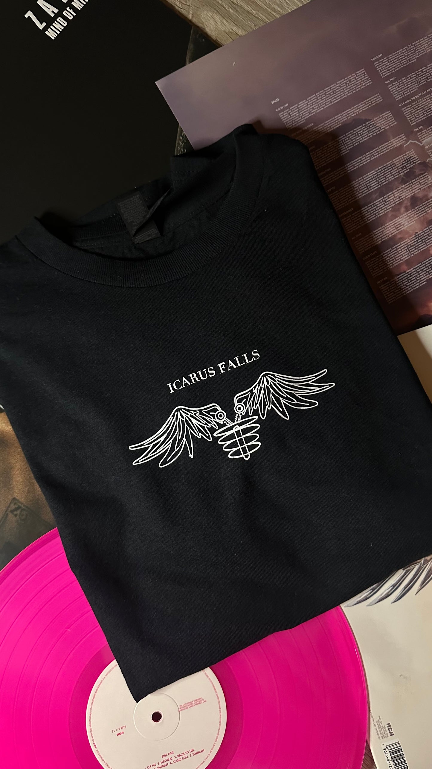 Icarus falls Tshirt