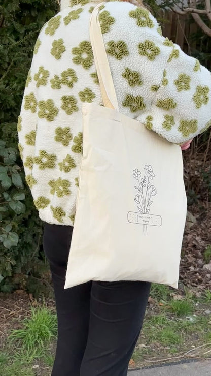 This is me trying flowers Tote bag