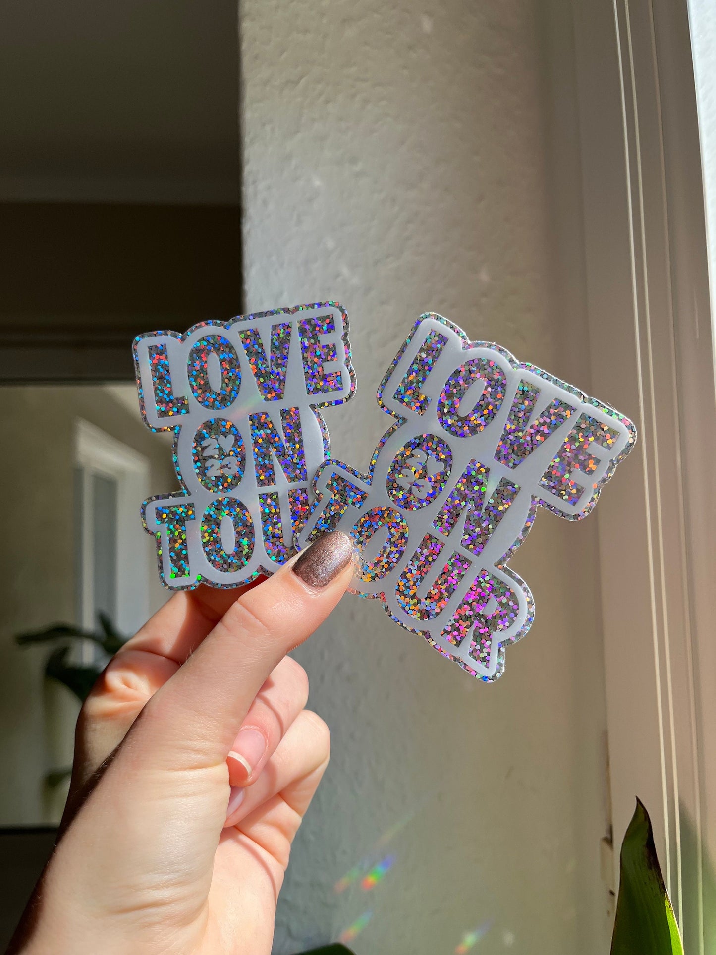 Waterproof Harry Love on Tour hslot 23 glitter Sticker