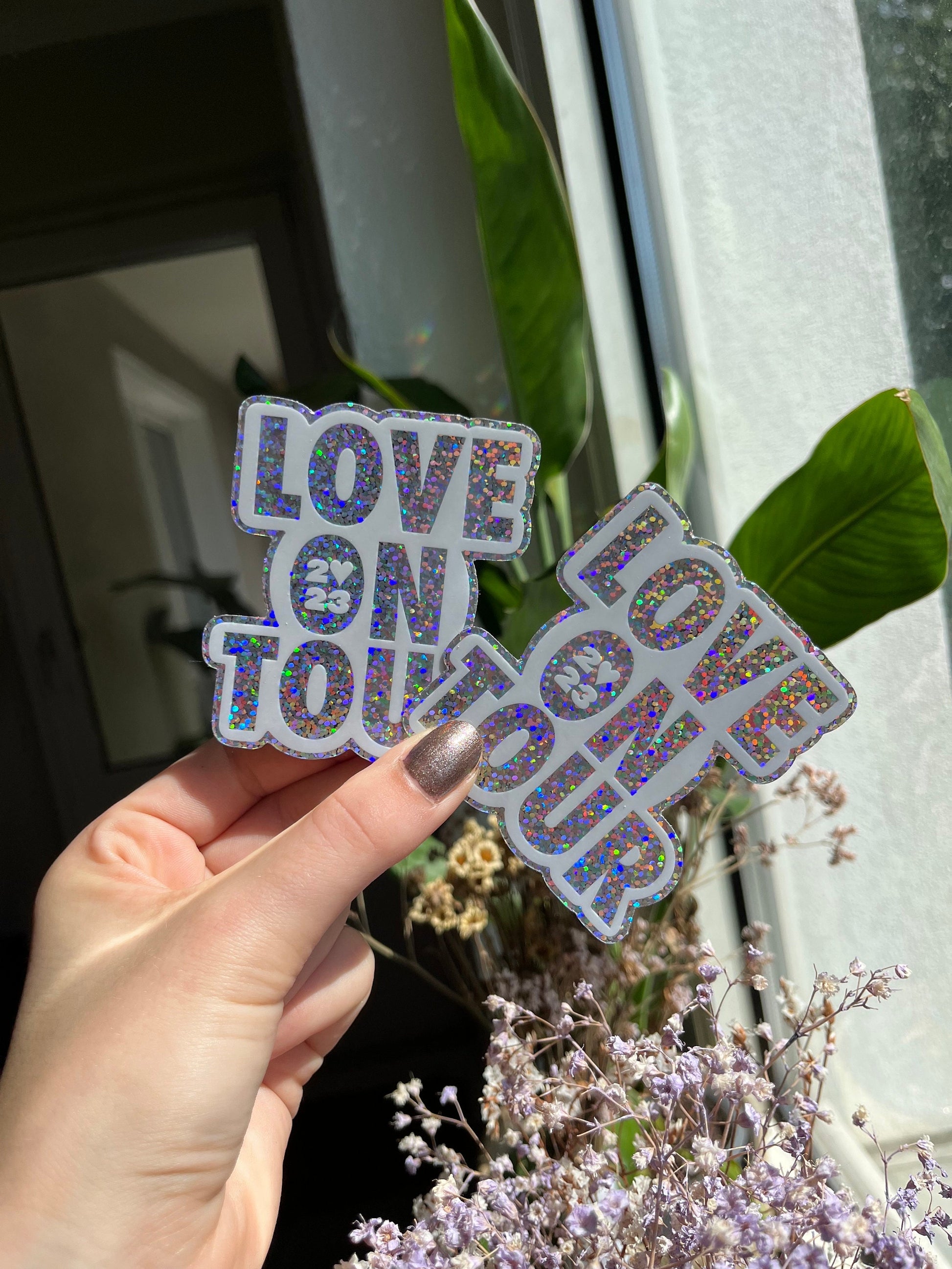 Waterproof Harry Love on Tour hslot 23 glitter Sticker